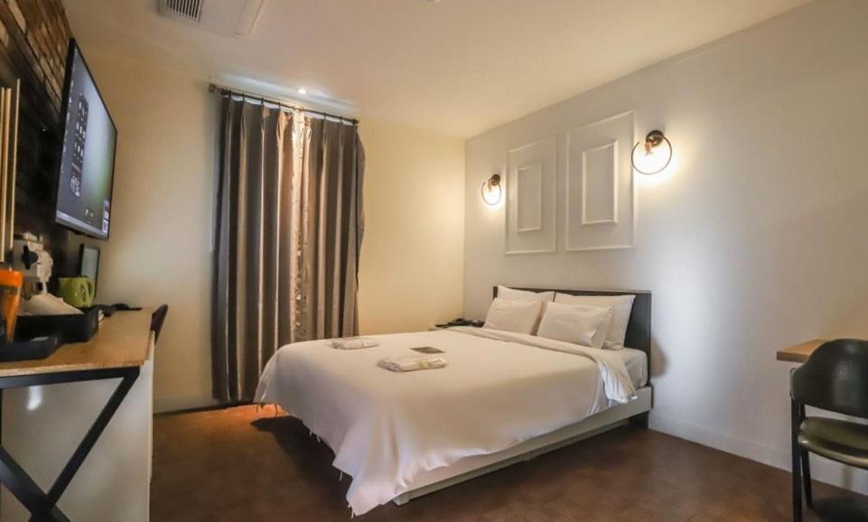 Avenue Hotel Yongin Bagian luar foto